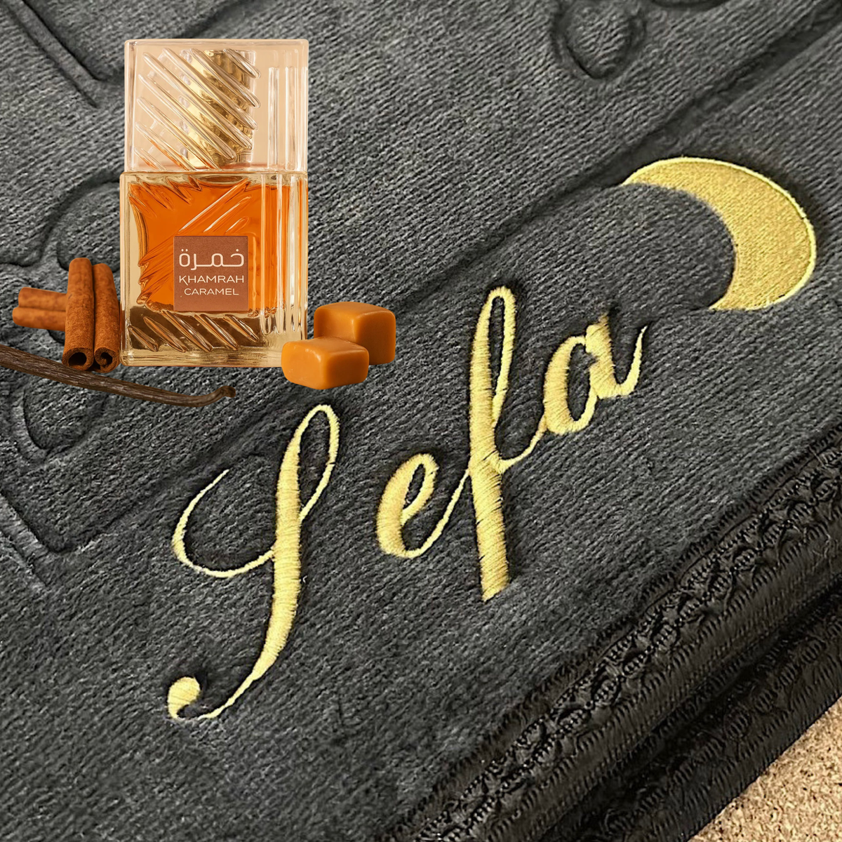 AKTION: Personalisierter Gebetsteppich + Khamrah Caramel bareeq 30ml