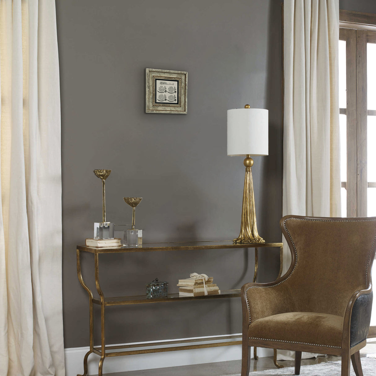 Stone mural - Protective marks