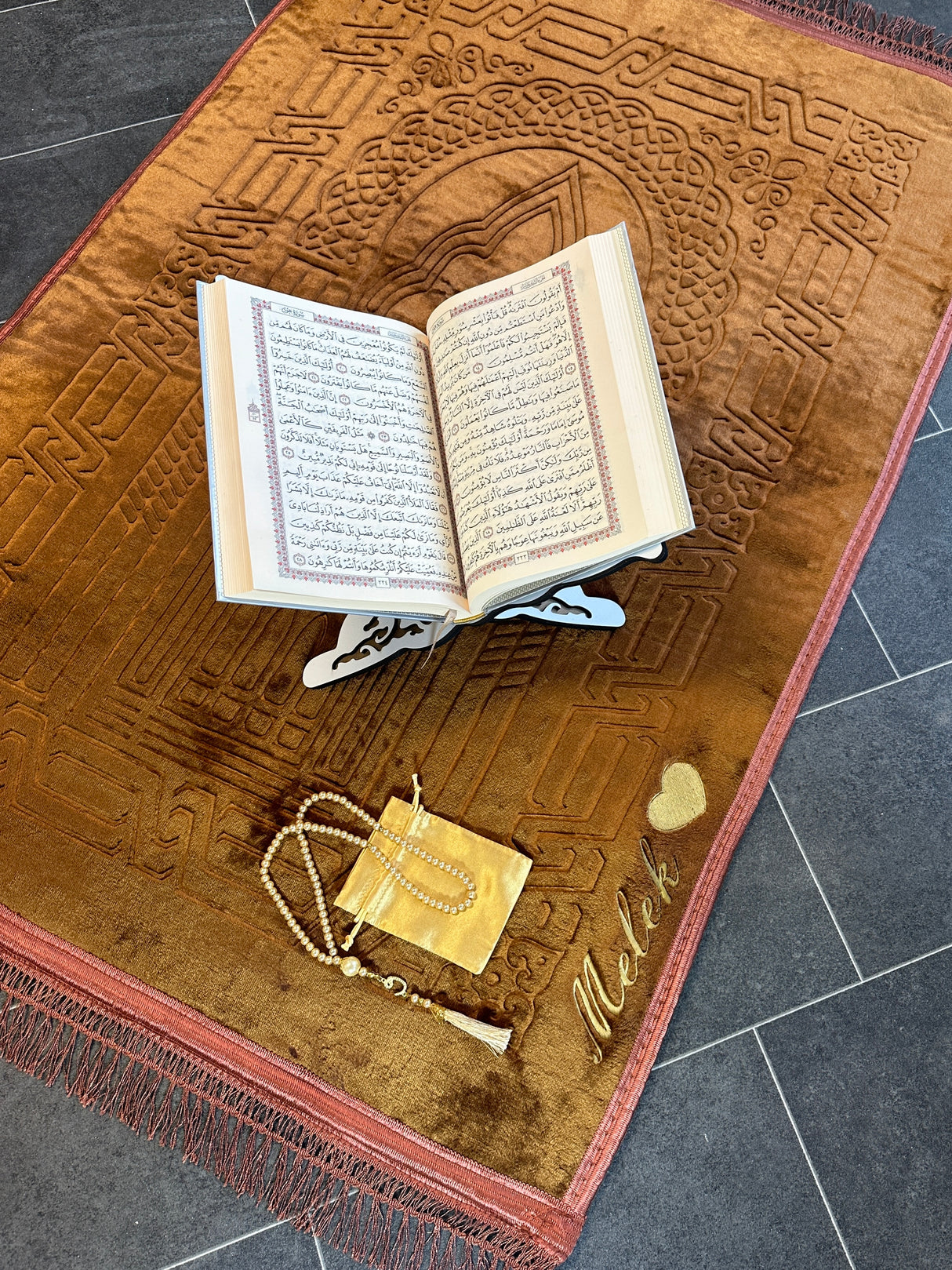 Personalisierter Gebetsteppich + Islamisches Quiz