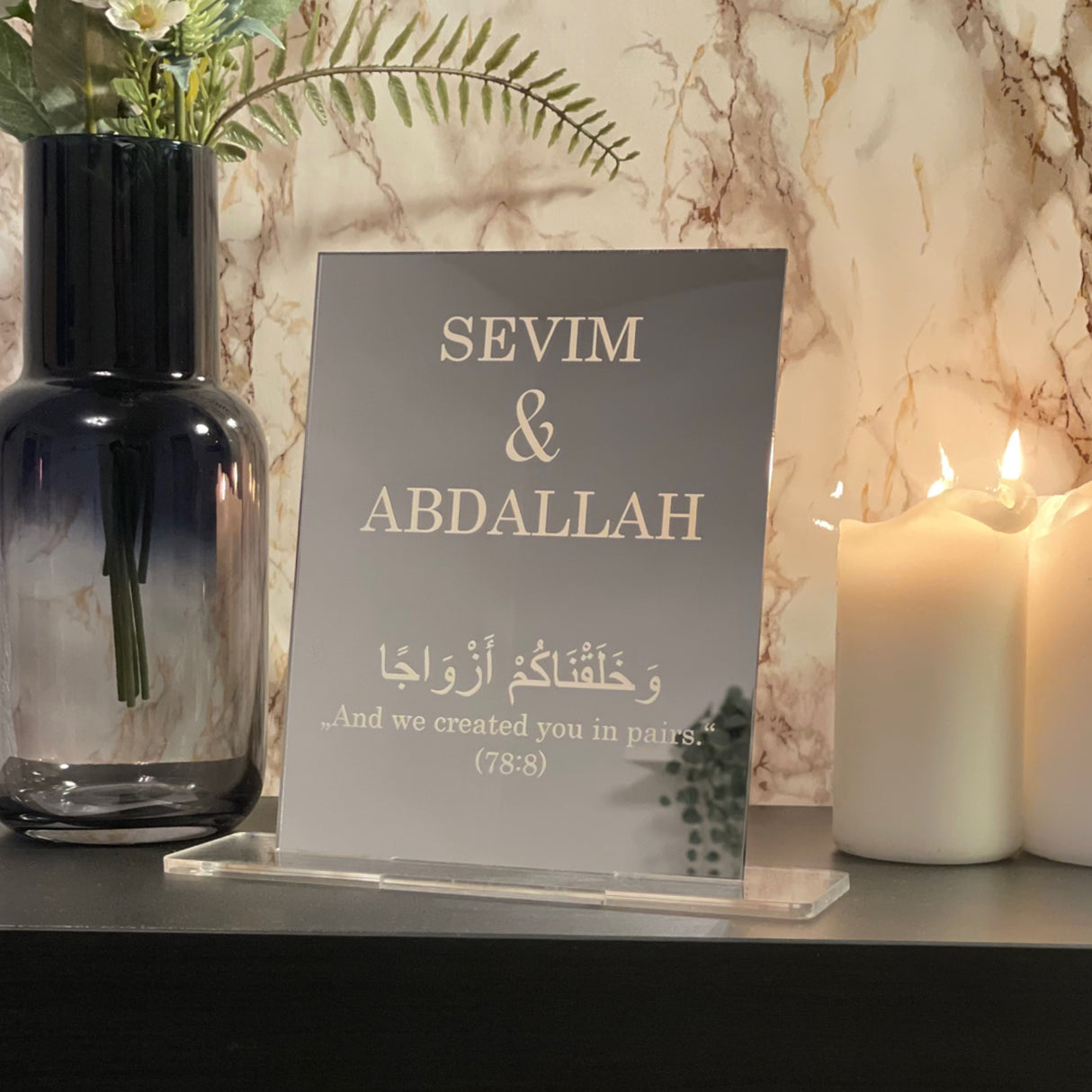 Personalisierte islamische Deko aus silbernem Acrylglas für Hochzeiten und Paare