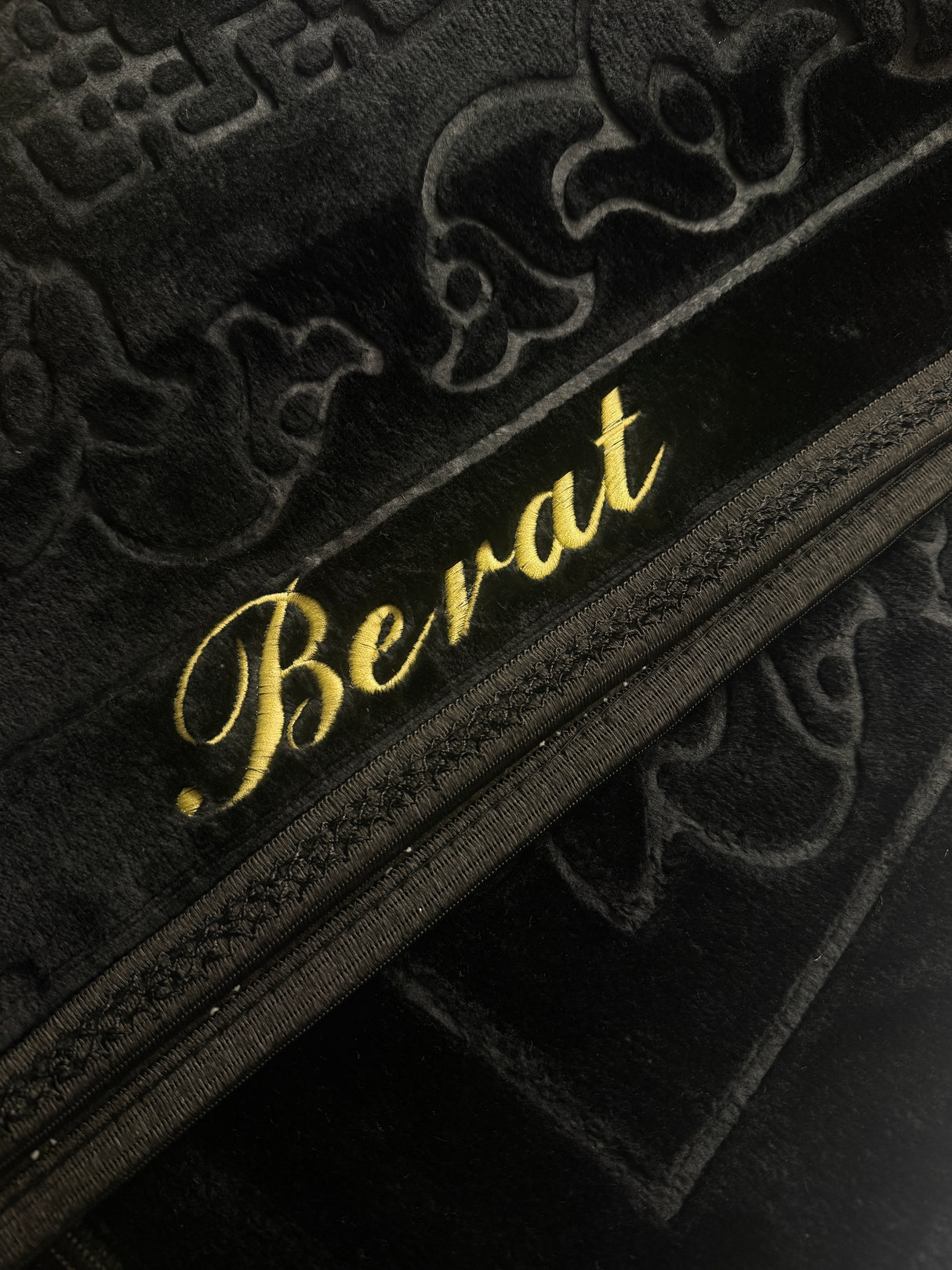 Special Set - Tesbih mit Name + BOX mit Wunschtext - Anthrazit + Gebetsteppich