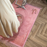 personalisierter Gebetsteppich in Pastellrosa