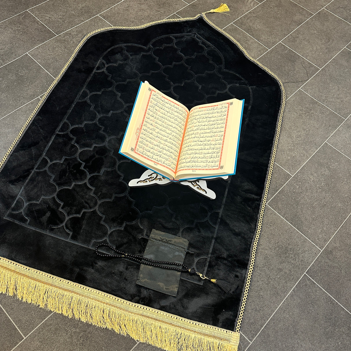 Prayer rug with padding