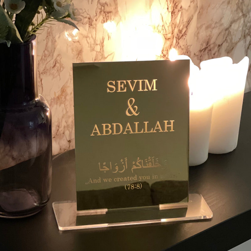 Personalisierte islamische Deko aus goldenem Acrylglas für Hochzeiten und Paare