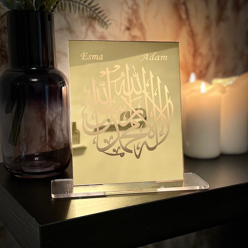 Personalisierte islamische Deko als Geschenk mit Schahada Kalligraphie in Gold